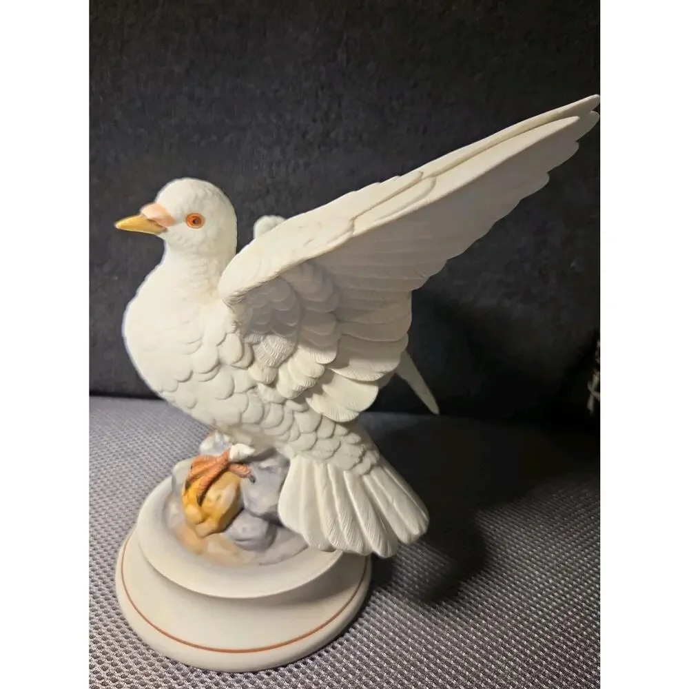 Vintage White Dove